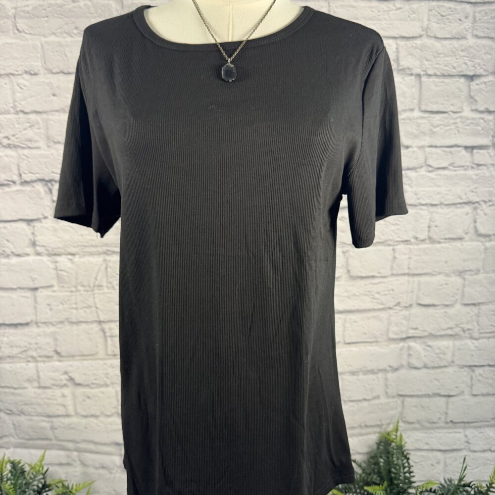 Ficerd Black Ribbed Short Sleeve Tee M NWT Relaxed Fit